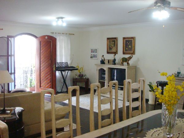 Casa terrea de 278m² com 3 quartos em Jardim São Paulo