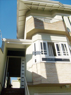 Sobrado de 340m² com 3 quartos em Vila Mazzei