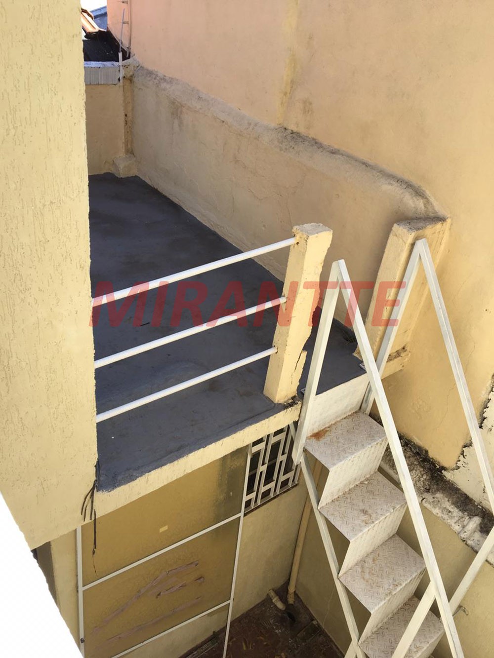 Sobrado de 140m² com 2 quartos em Vila Santa Maria