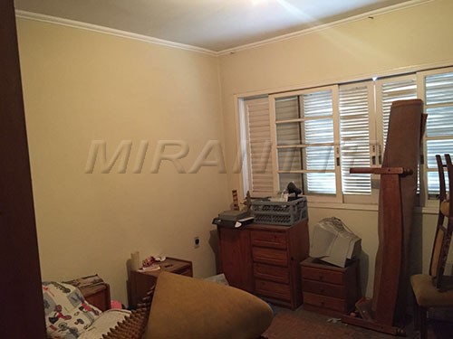 Sobrado de 215m² com 3 quartos em Tremembe