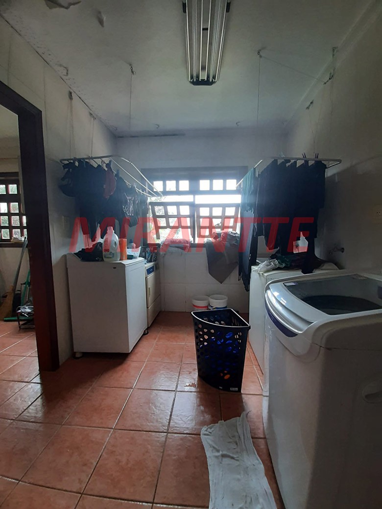 Sobrado de 560m² com 5 quartos em Jardim Ibiratiba