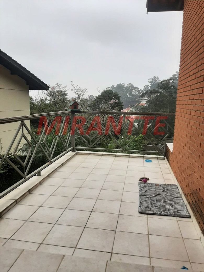 Sobrado de 560m² com 5 quartos em Jardim Ibiratiba