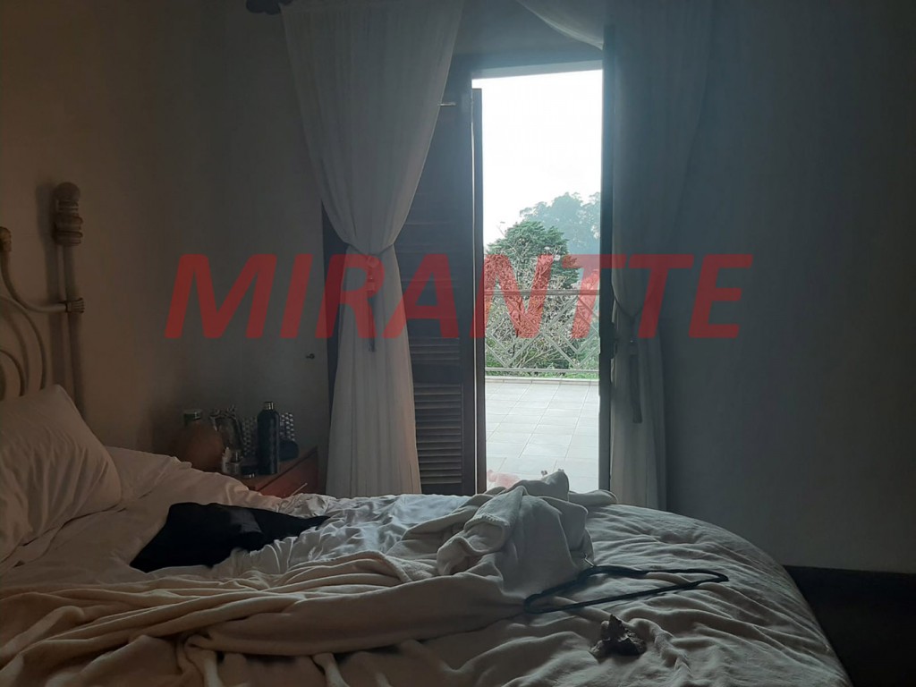 Sobrado de 560m² com 5 quartos em Jardim Ibiratiba