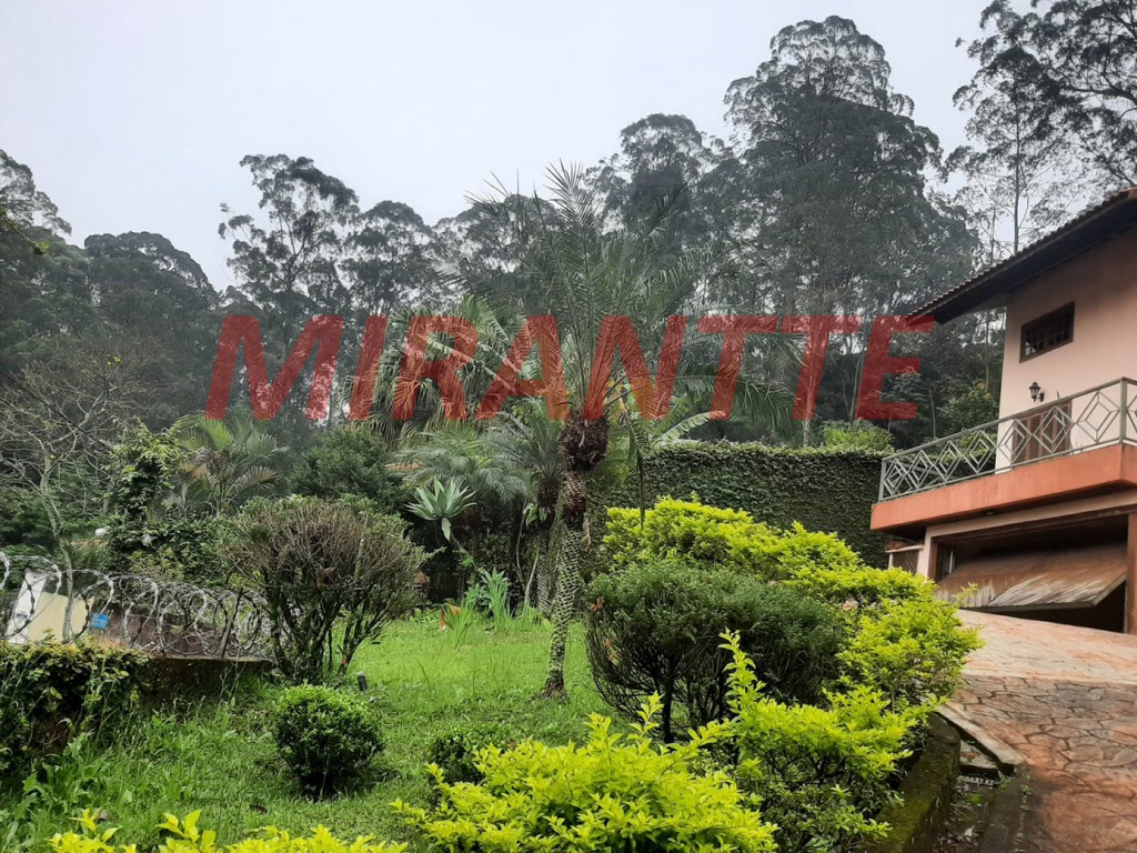 Sobrado de 560m² com 5 quartos em Jardim Ibiratiba