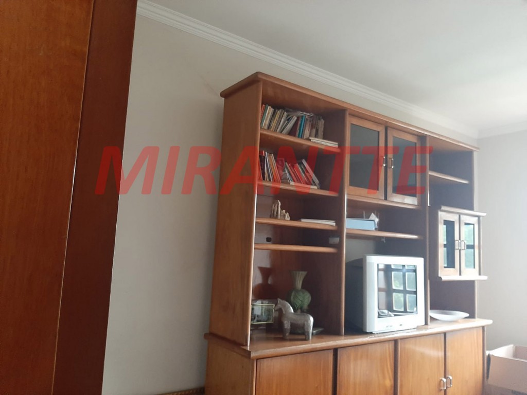 Sobrado de 560m² com 5 quartos em Jardim Ibiratiba