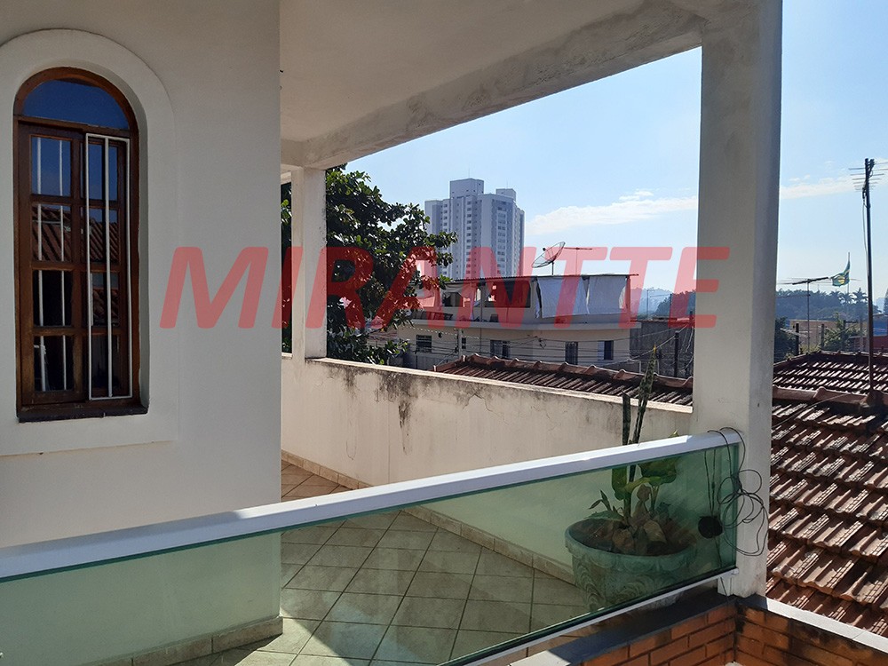 Sobrado com 3 quartos em Jaçana