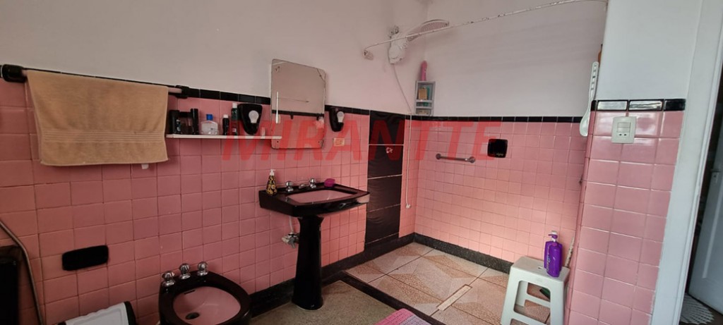 Sobrado de 170m² com 3 quartos em Casa Verde