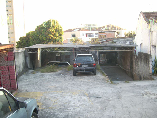 Terreno de 858m² em Vila Maria Alta