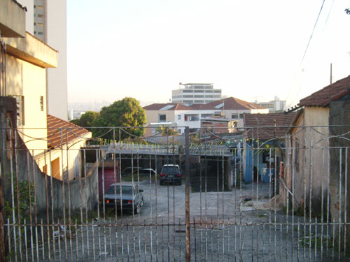 Terreno de 858m² em Vila Maria Alta