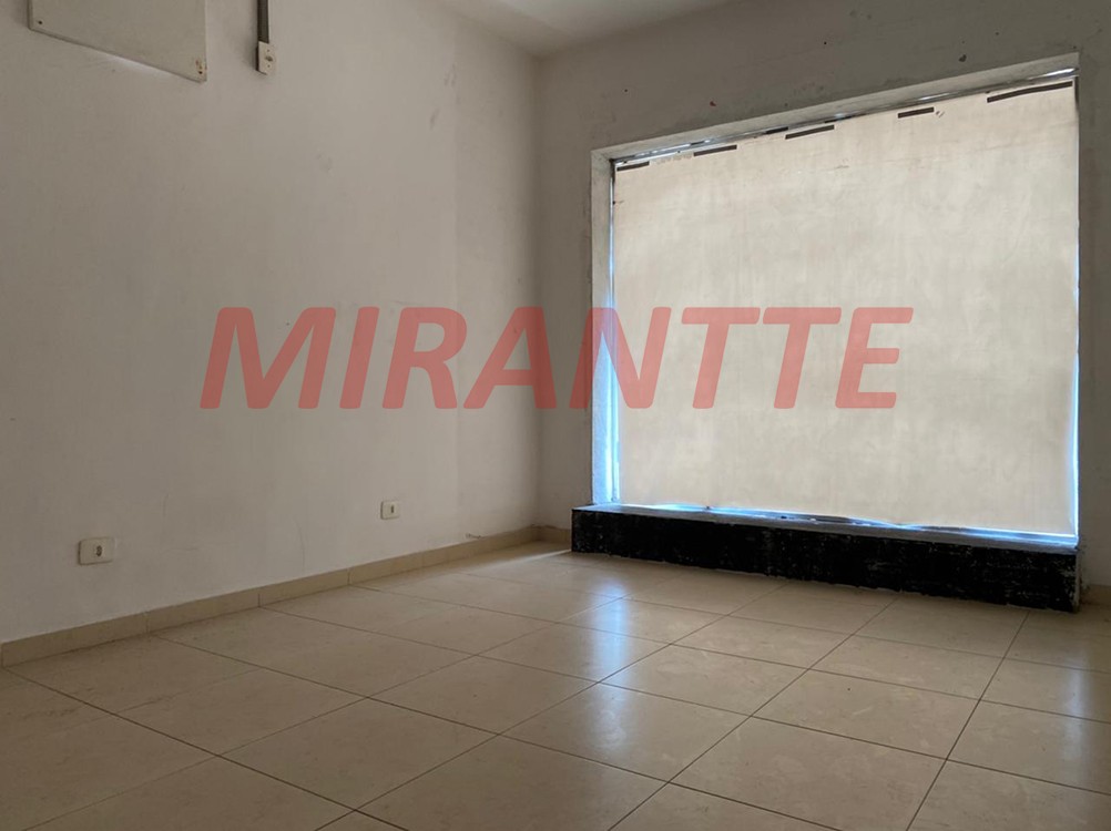 Sobrado de 223m² com 3 quartos em Água Fria