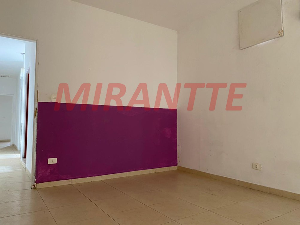 Sobrado de 223m² com 3 quartos em Água Fria