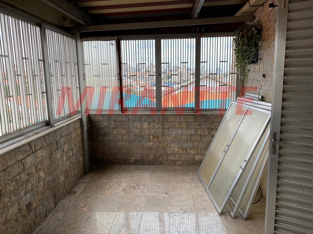 Sobrado de 223m² com 3 quartos em Água Fria