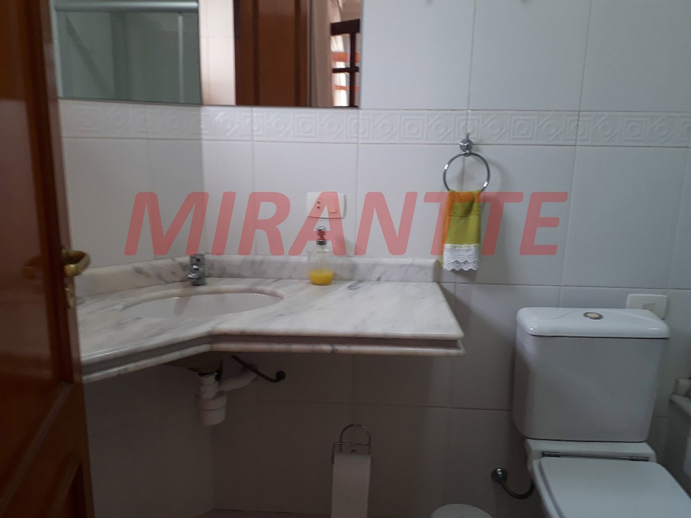 Sobrado de 210m² com 4 quartos em Jardim São Paulo