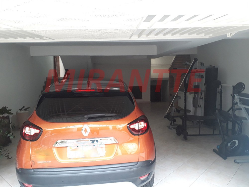 Sobrado de 210m² com 4 quartos em Jardim São Paulo