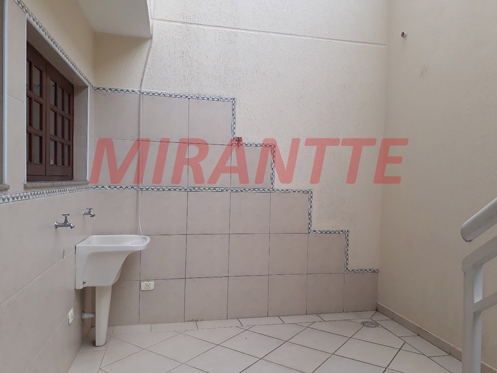 Sobrado de 210m² com 4 quartos em Jardim São Paulo