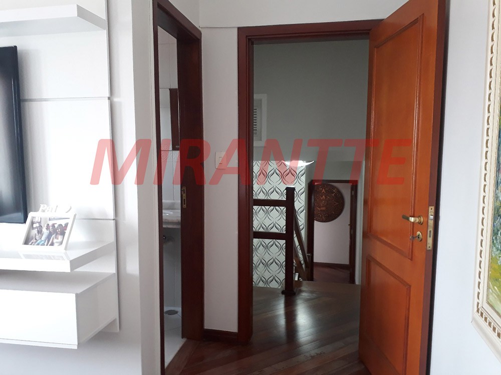 Sobrado de 210m² com 4 quartos em Jardim São Paulo