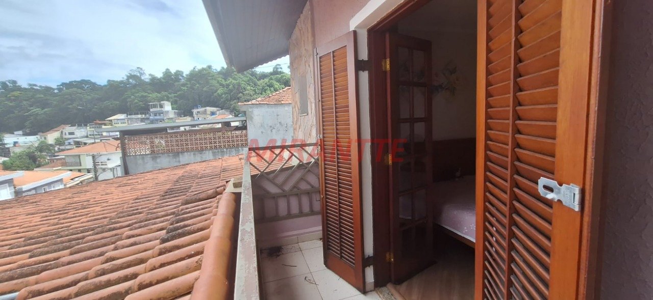 Sobrado de 140m² com 3 quartos em Vila Pedra Branca