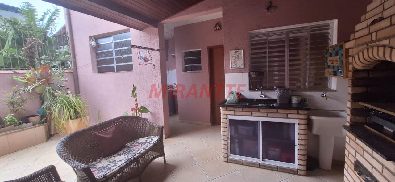 Sobrado de 140m² com 3 quartos em Vila Pedra Branca