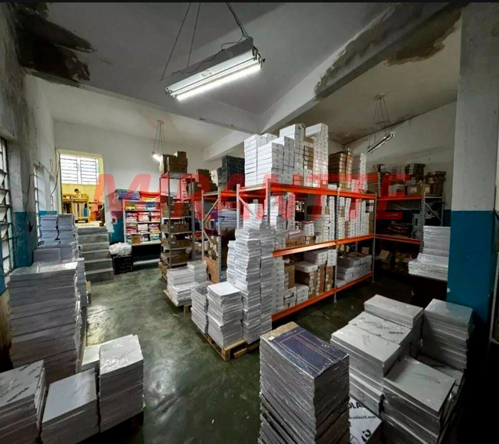 Comercial de 575m² em Jardim Tremembé