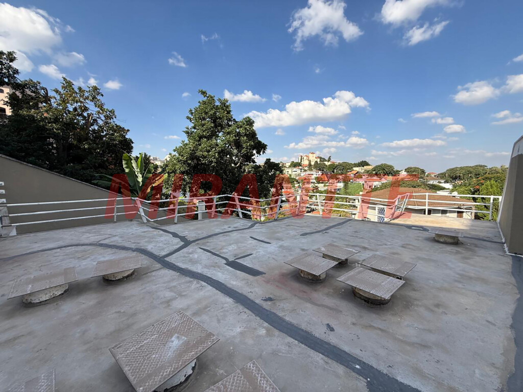 Sobrado de 410m² com 4 quartos em Jardim São Bento