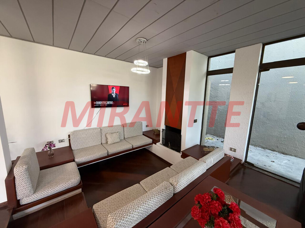 Sobrado de 410m² com 4 quartos em Jardim São Bento