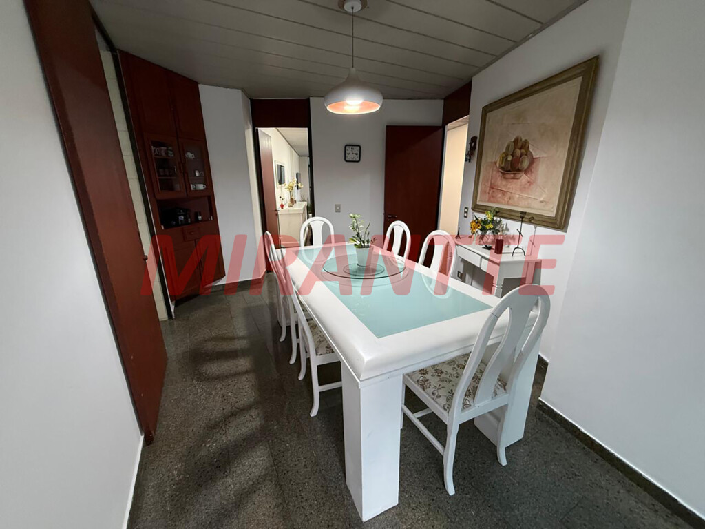 Sobrado de 410m² com 4 quartos em Jardim São Bento