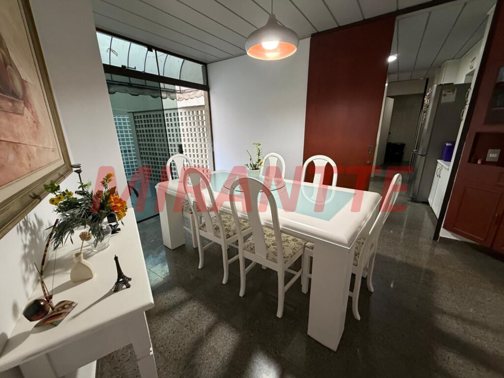 Sobrado de 410m² com 4 quartos em Jardim São Bento
