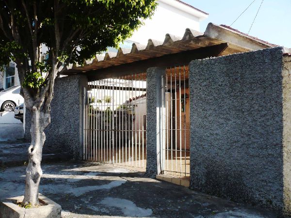 Casa terrea de 170m² com 2 quartos em Água Fria