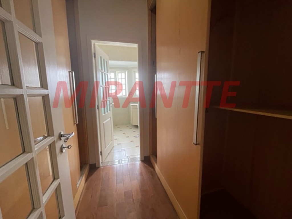 Sobrado de 310m² com 4 quartos em Jardim São Paulo