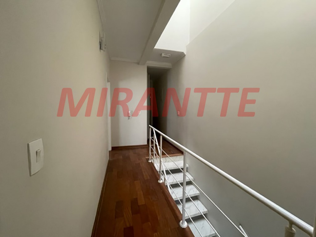 Sobrado de 310m² com 4 quartos em Jardim São Paulo