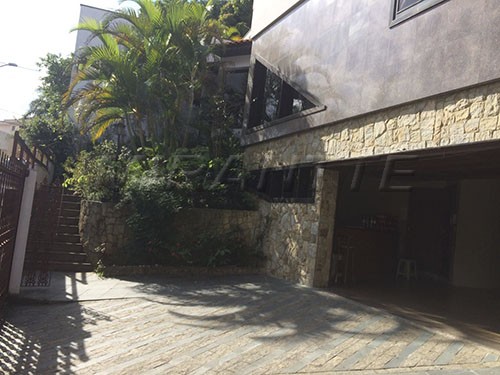 Sobrado de 342m² com 4 quartos em Jardim França