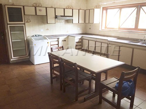 Sobrado de 342m² com 4 quartos em Jardim França