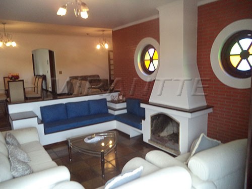 Sobrado de 304m² com 3 quartos em Tremembe