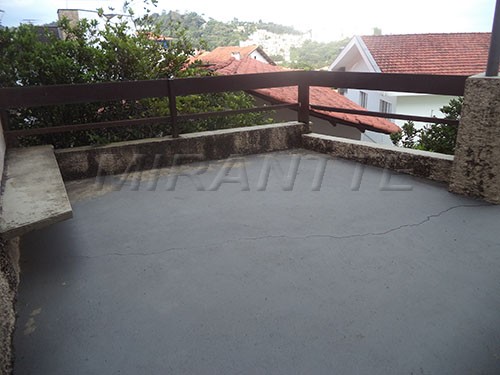 Sobrado de 304m² com 3 quartos em Tremembe