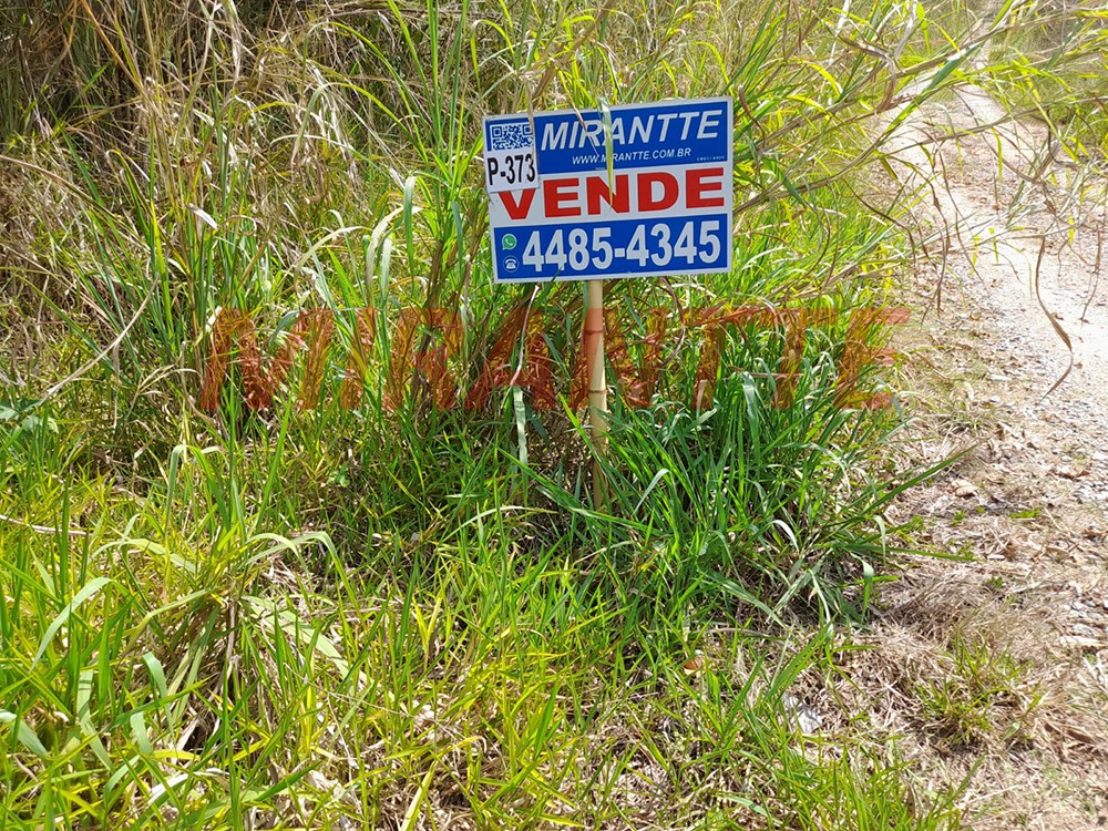 Terreno de 1400m² em Serra da Cantareira