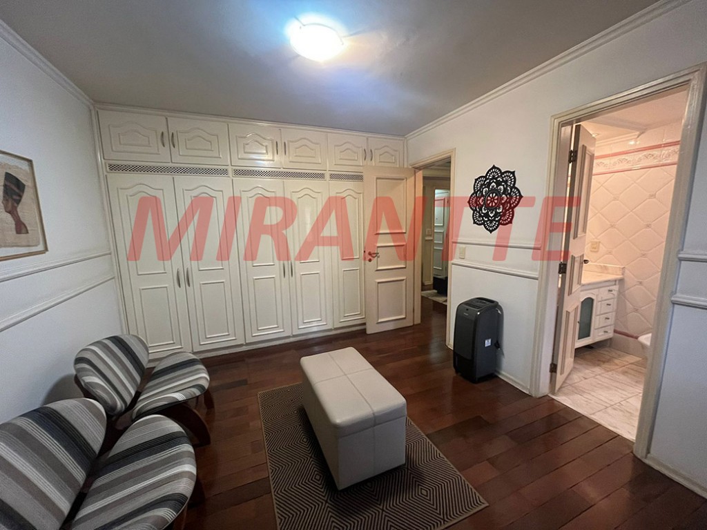 Apartamento de 193m² com 3 quartos em Água Fria