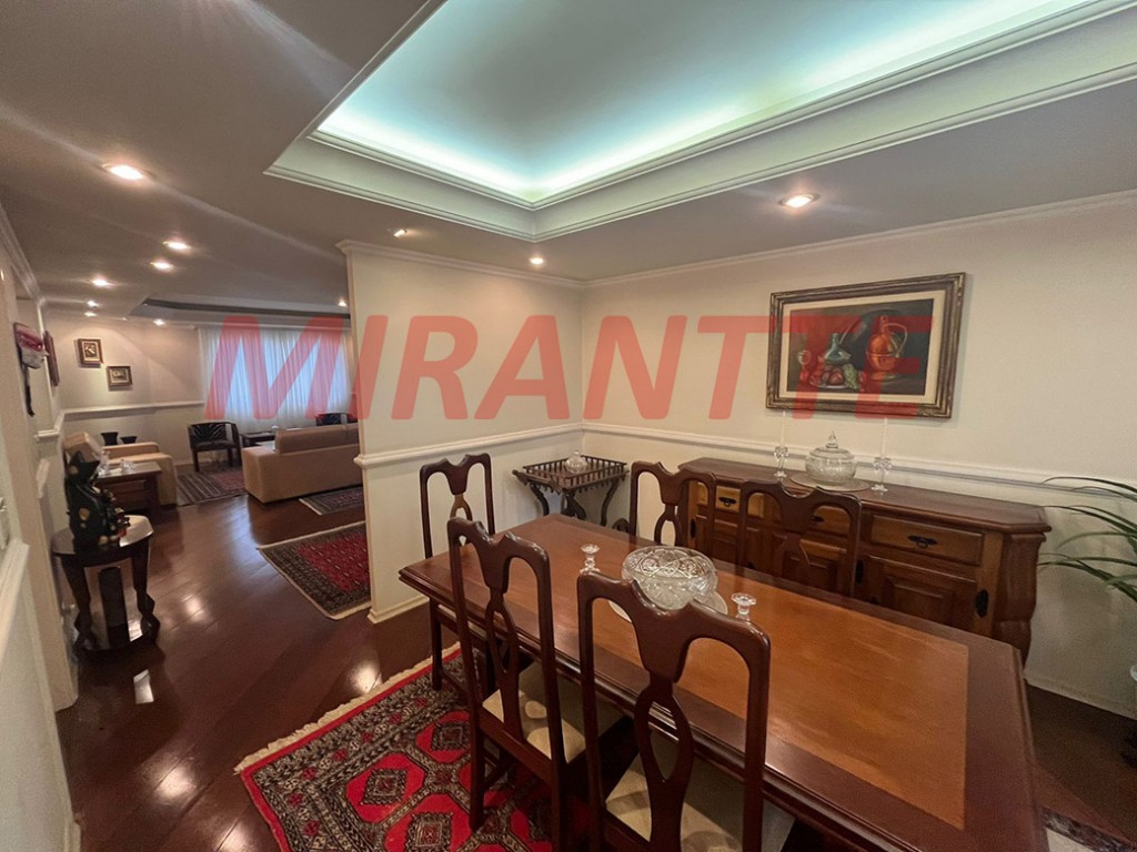 Apartamento de 193m² com 3 quartos em Água Fria