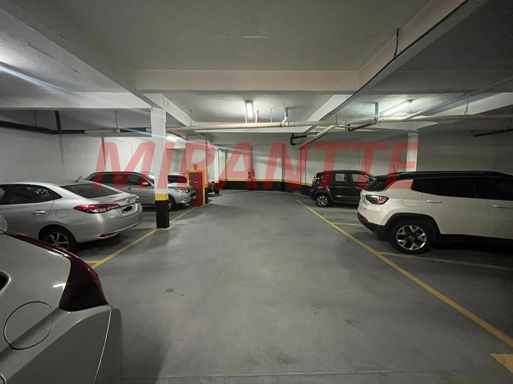 Apartamento de 193m² com 3 quartos em Água Fria