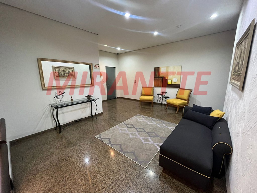 Apartamento de 193m² com 3 quartos em Água Fria