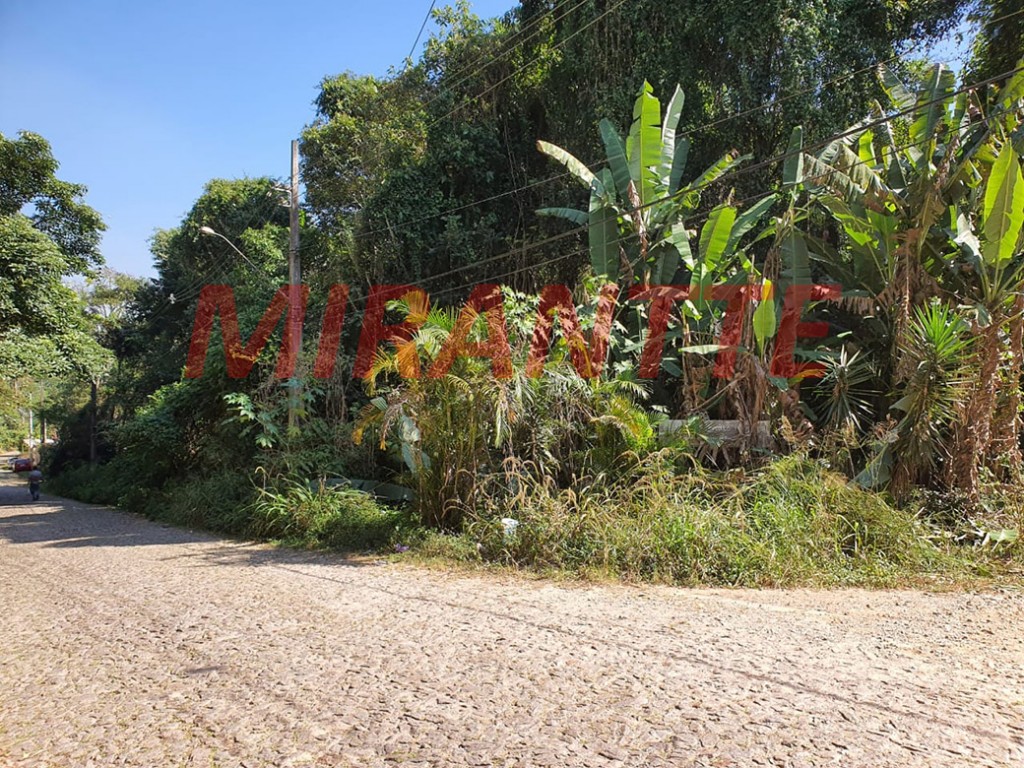 Terreno de 927m² em Serra Da Cantareira