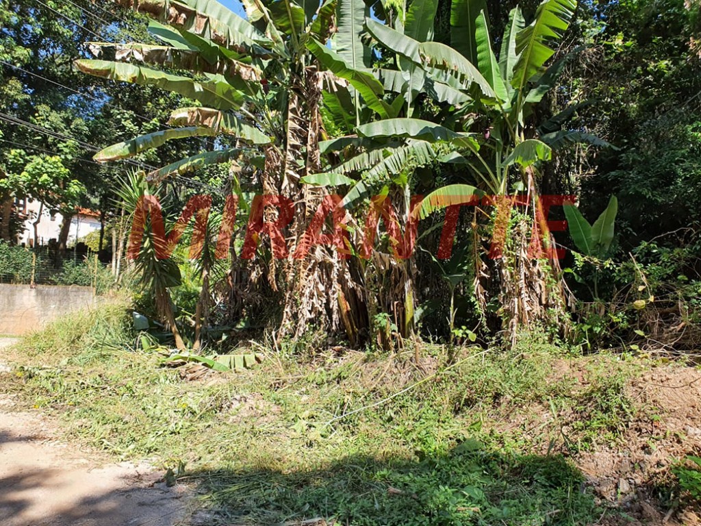 Terreno de 927m² em Serra Da Cantareira