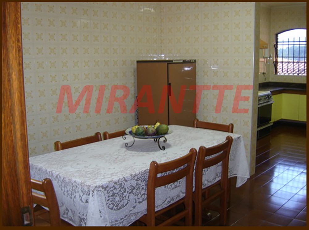 Casa terrea de 600m² com 5 quartos em Barro Branco