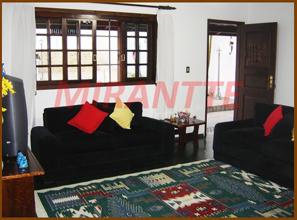 Casa terrea de 600m² com 5 quartos em Barro Branco