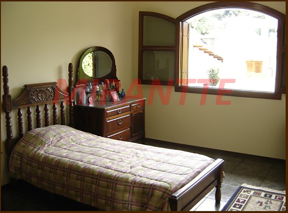 Casa terrea de 600m² com 5 quartos em Barro Branco