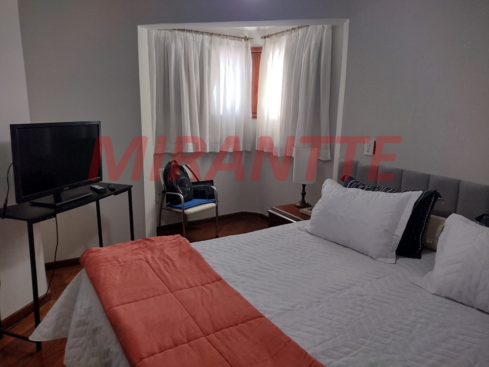 Sobrado de 200m² com 4 quartos em Mandaqui