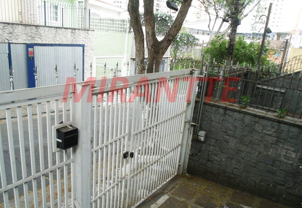 Sobrado de 131m² com 3 quartos em Santana