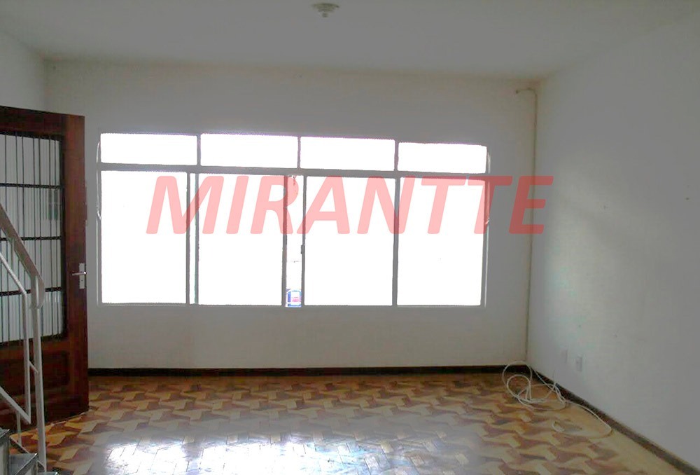 Sobrado de 131m² com 3 quartos em Santana