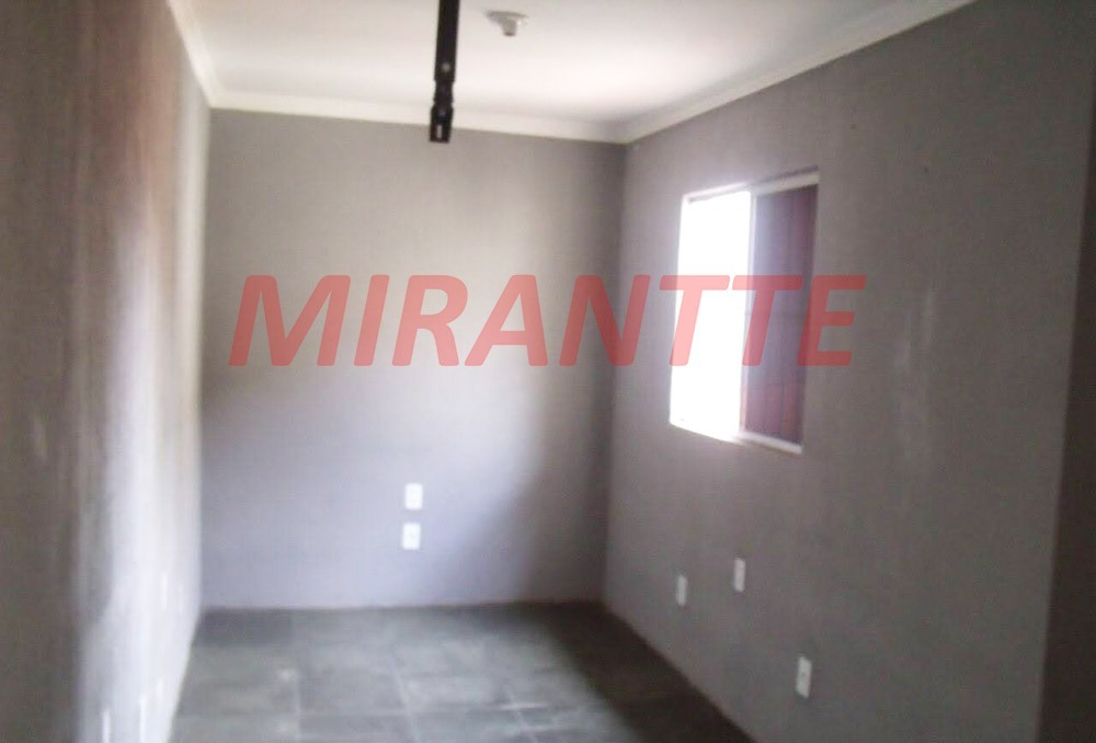 Sobrado de 131m² com 3 quartos em Santana