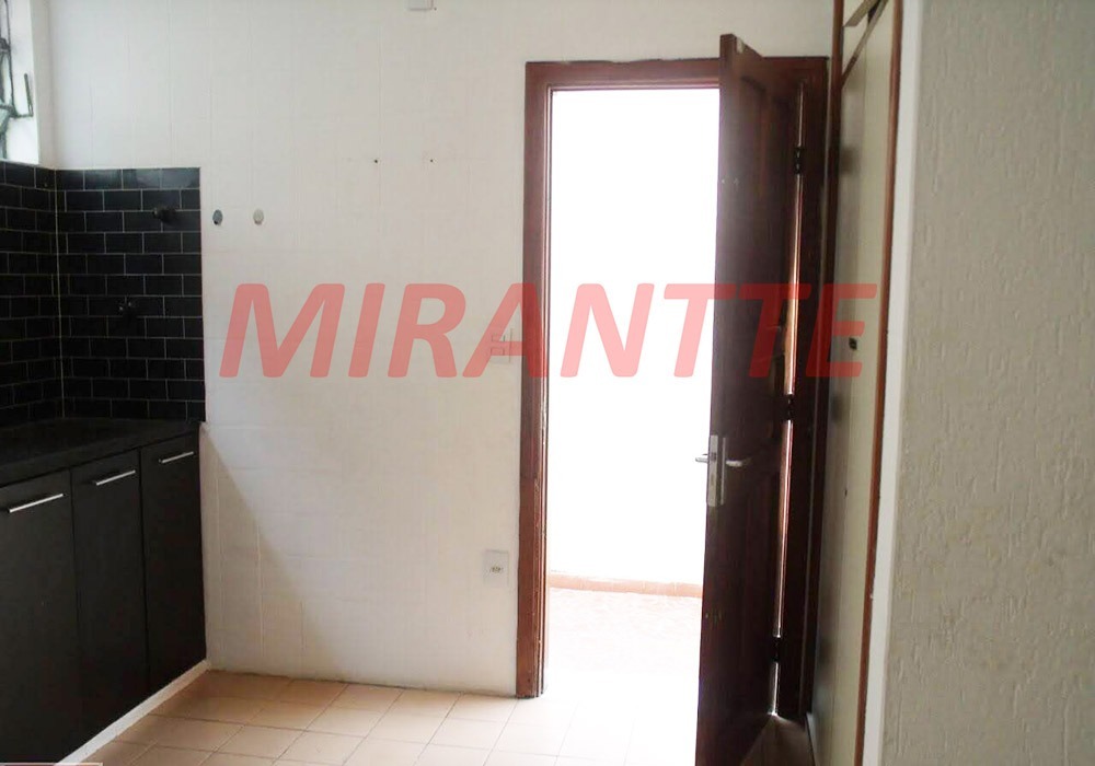 Sobrado de 131m² com 3 quartos em Santana