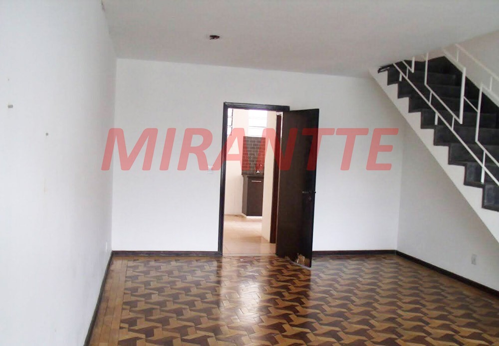 Sobrado de 131m² com 3 quartos em Santana